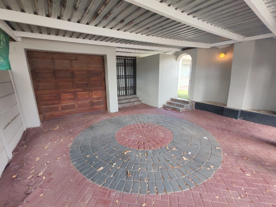 To Let 3 Bedroom Property for Rent in Newton Park Eastern Cape